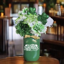 St. Patrick’s Day Irish Mason Jar centerpiece