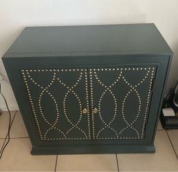 Safavieh Yuna 2 Cabinet/dresser