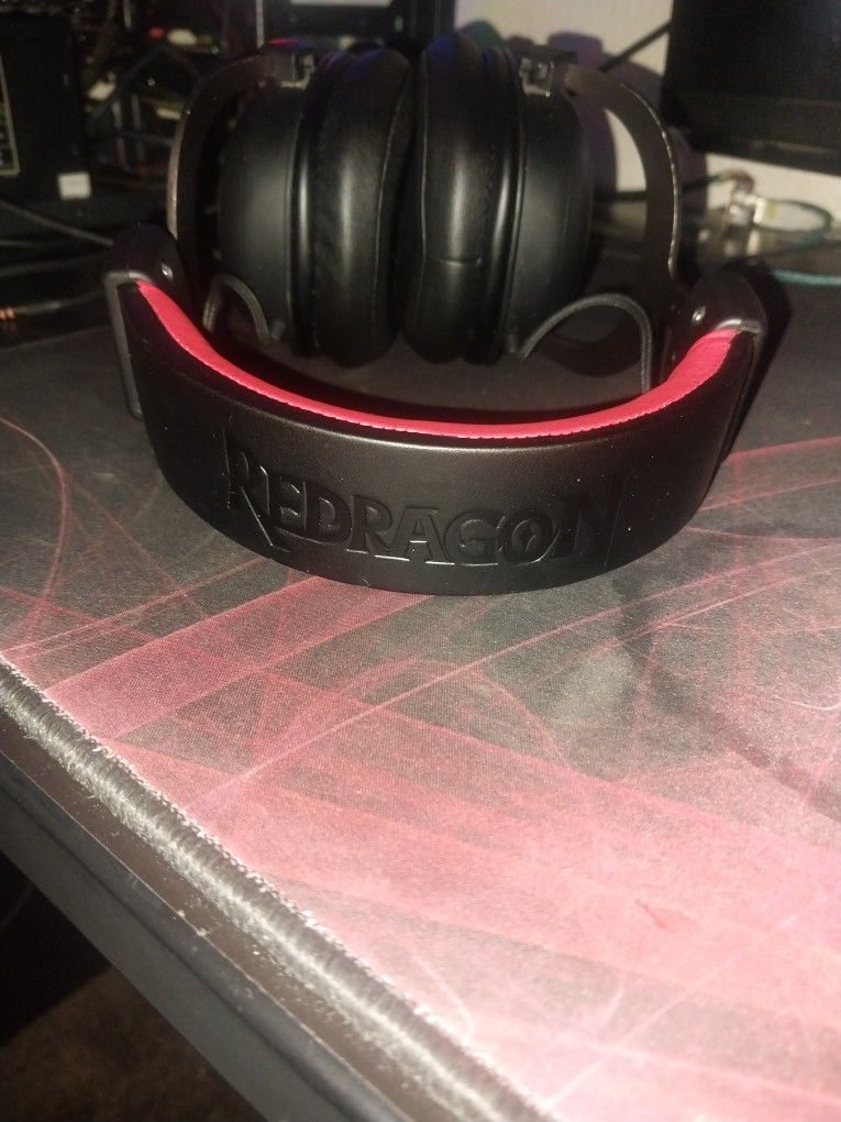 Reddragon Zeus