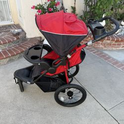Stroller for children Semi New Baby Trend Expedition