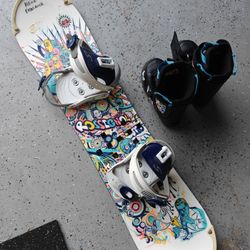 Snowboard 120 With Snowboard Boot Kid Size 3