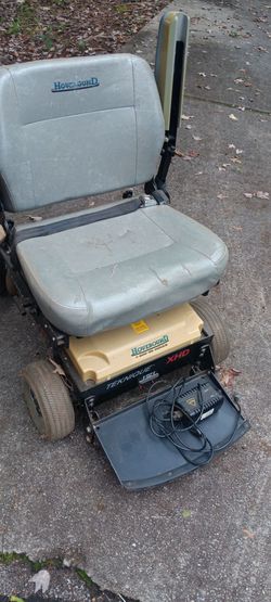 Mobile electric wheel chair