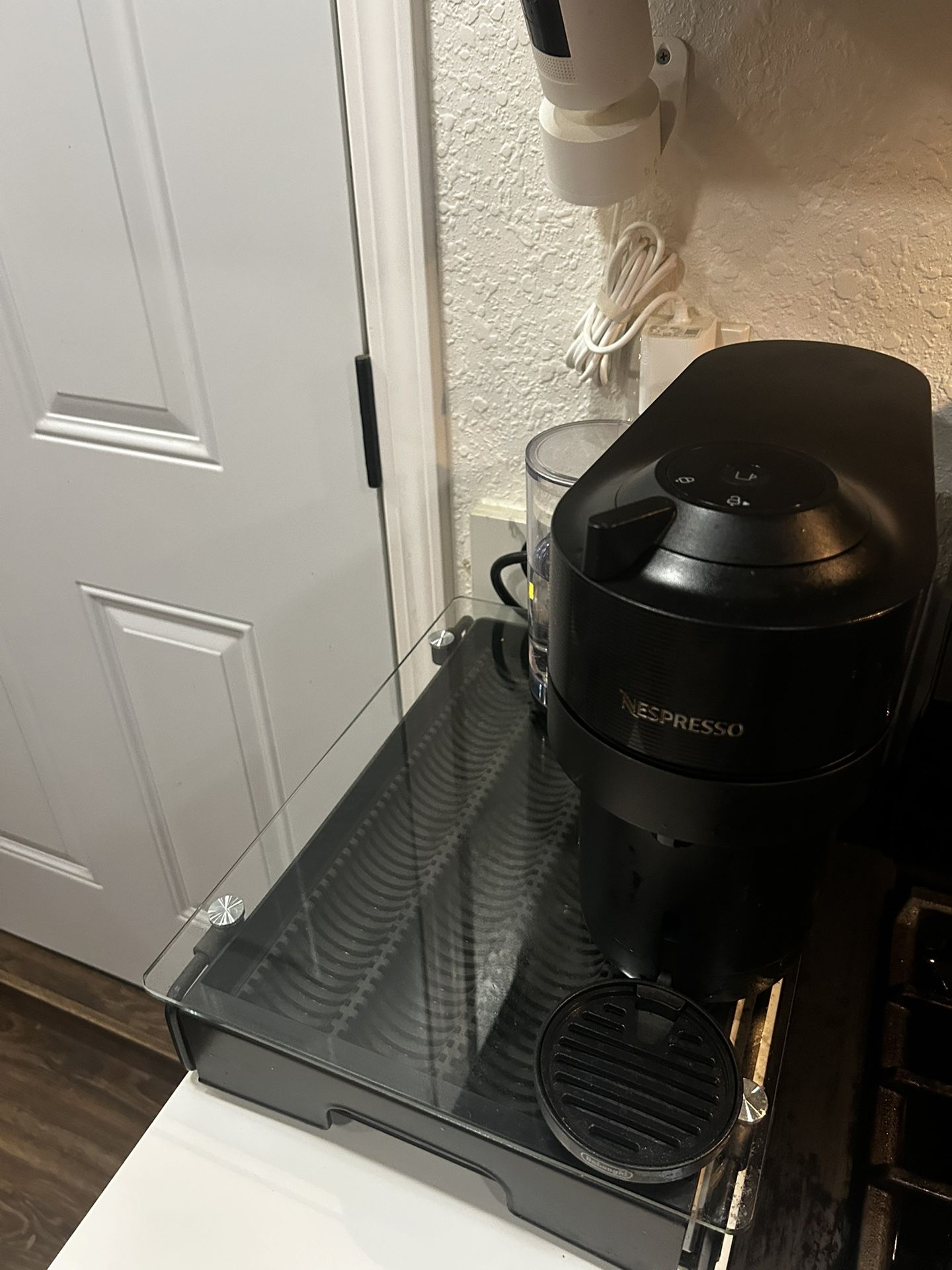 Nespresso Vertuo machine And Glass stand