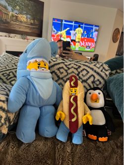 LEGO Plush Bundle – Shark Suit Guy, Hot Dog Guy & Penguin