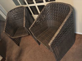 SET OF 2 PATIO CHAIRS