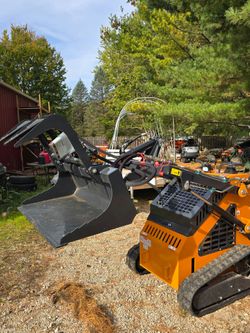 Mini skid steer New