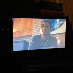 26 Inch TV - Element ELCHS262 