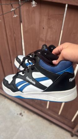 White and blue Reeboks  size 6