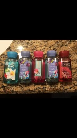 Bath and Body Works- Mini Shower Gel