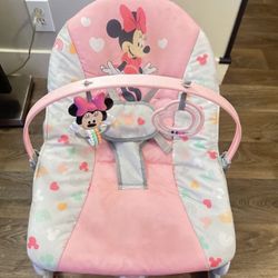 Minnie Mouse Baby Bouncer Seat – Excellent Condition