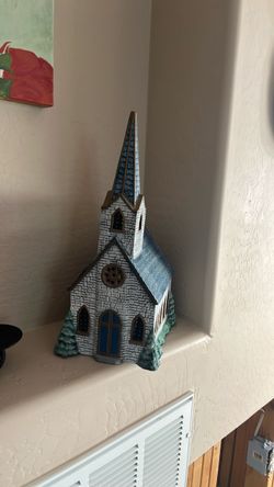 Ceramic vintage m Musical Church Village Building Figurine