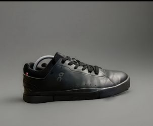 on cloud the Roger advantage shoes 10.5