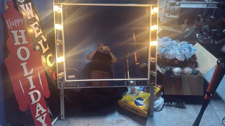 Vanity Mirror With Lights
