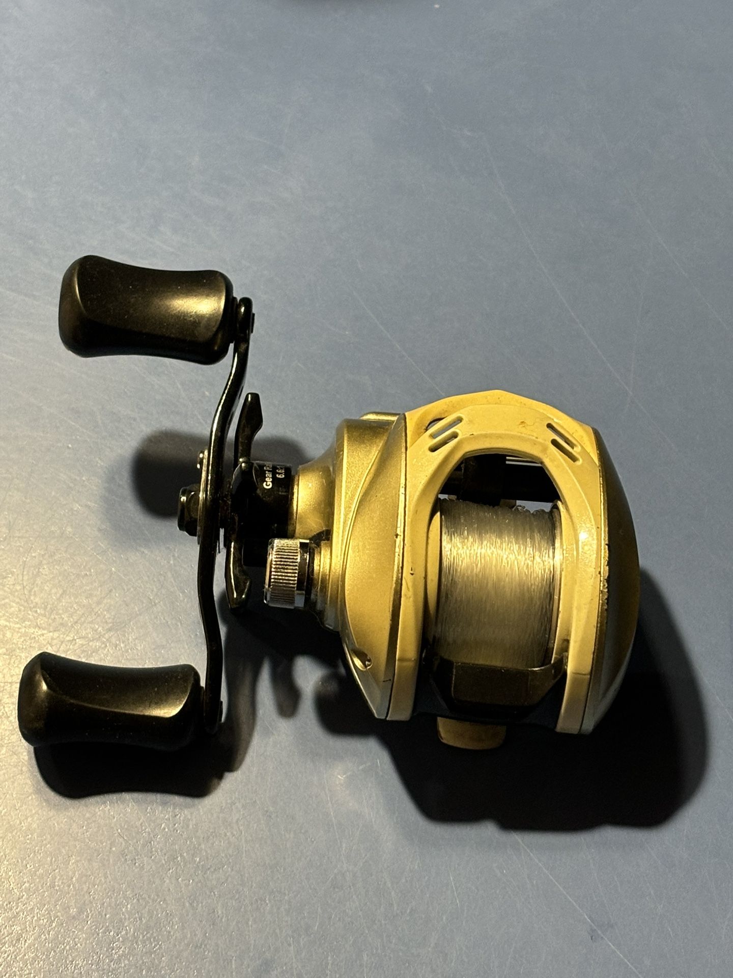 Okuma Stratus LH Baitcast Reel
