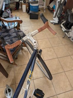 State 4130 fixie bicycle