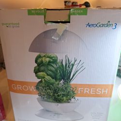 NEW Aerogarden 3 Advanced Growing System