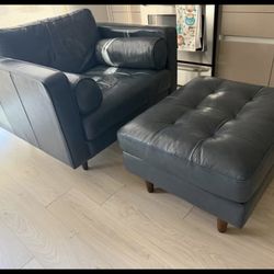 Sven 42" Tufted Leather Lounge Chair - Oxford Blue with Ottoman included