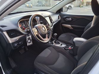 2017 jeep charokee latitude