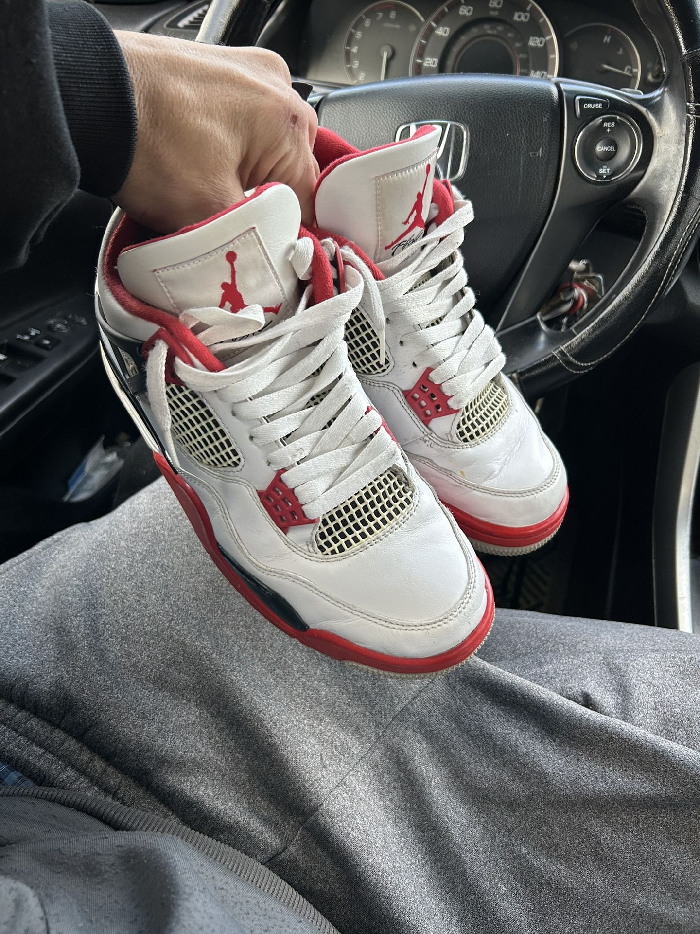 Jordans4s