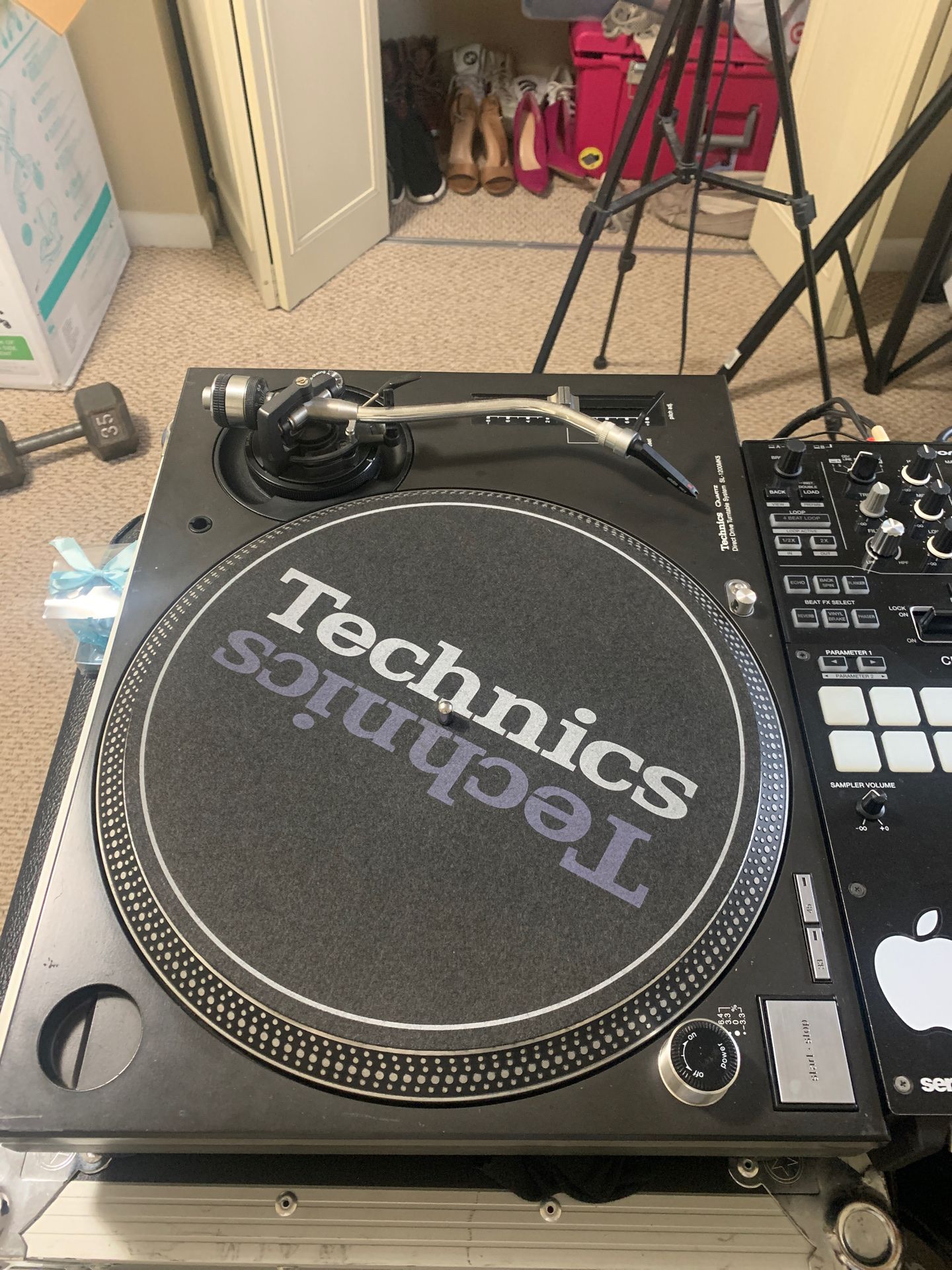 Turntable Technics