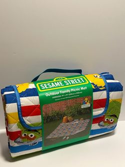 Sesame Street Oversized Outdoor Family Picnic Mat 79 x 79 Foldable Travel