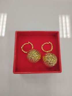 18k Gold Earrings 5.4g
