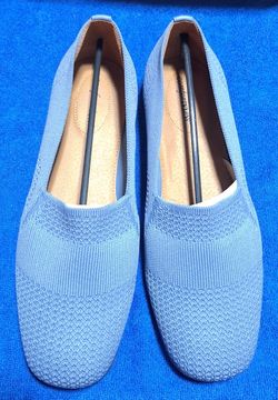 Light Blue Comfortview Loafer size 11
