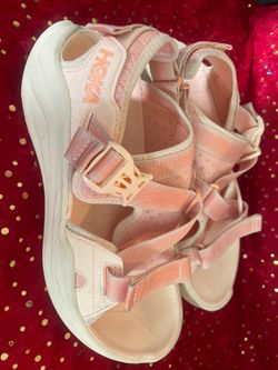 Hoka  Women’s Sandals 9 .5