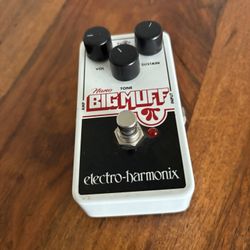    Big. Muff Mini. Mint 