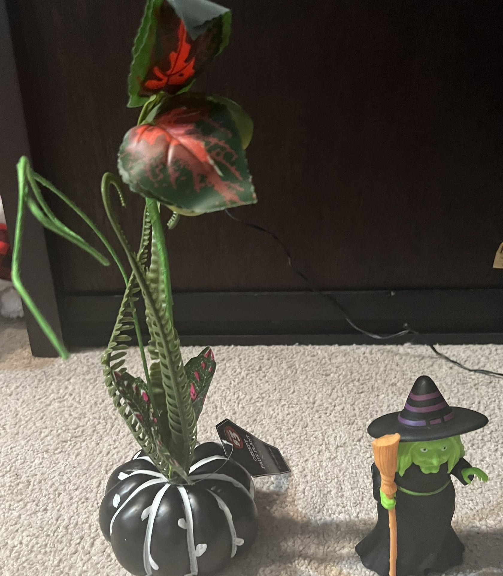 Halloween Decor