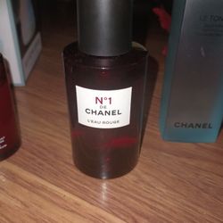 N°1 DE CHANEL L’EAU ROUGE