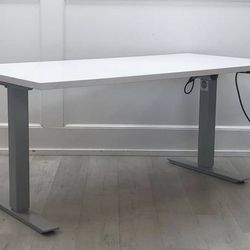 Knoll electric Sit Stand Office Desk Multiple Desks Available Height Adjustable 