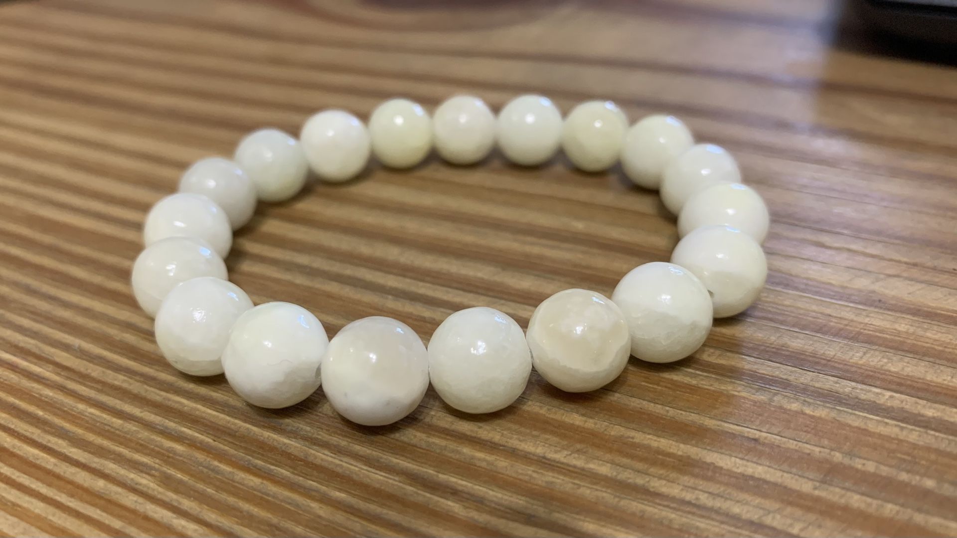 White crystal stone bracelet