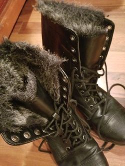 size 6.5 combat like boots