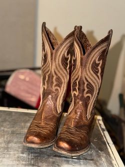Ariat Women