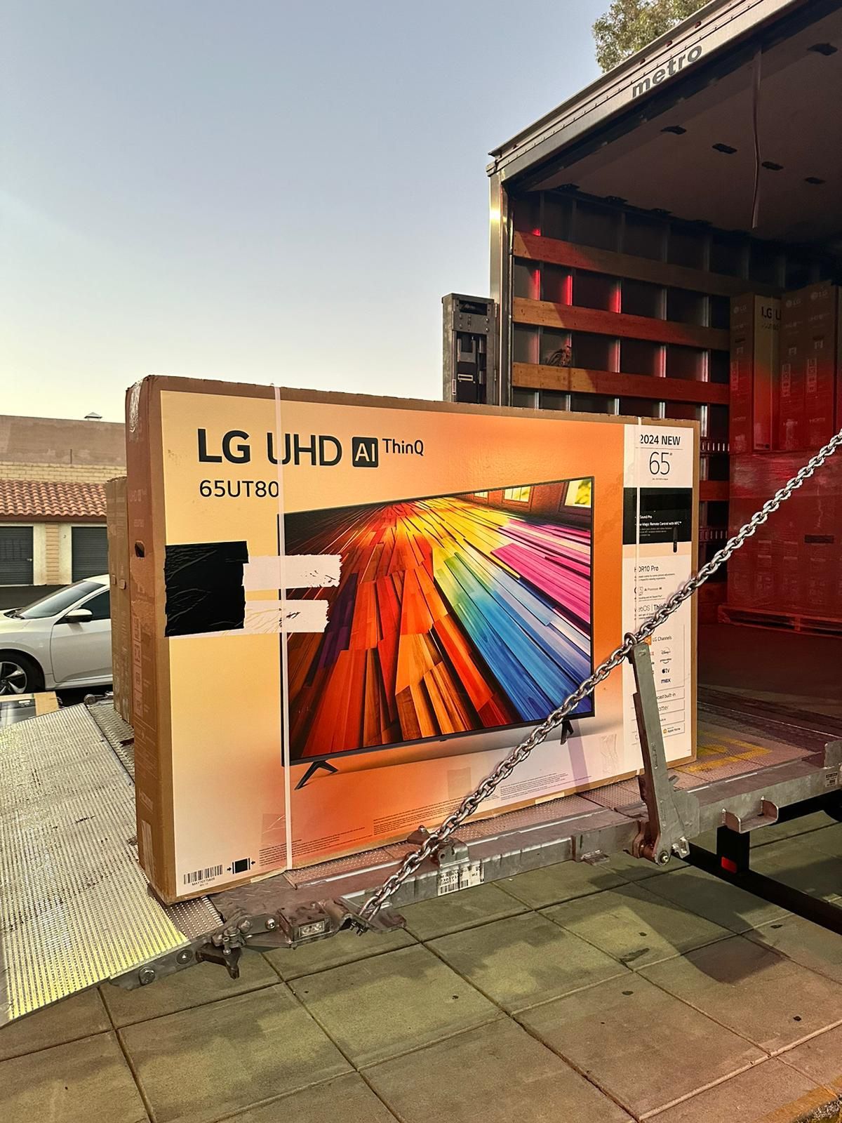65” LG UT80 4K UHD Smart Tv