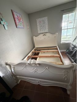 Disney full size bed