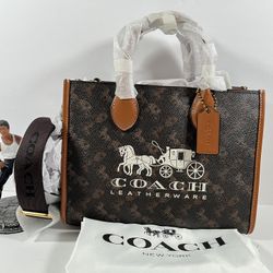 Coach Ace Tote Bag 26 With Horse And Carriage Print NWT $399