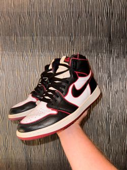 Jordan 1 bloodline size 10.5 no box