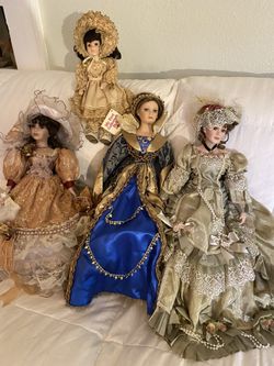 Porcelain doll collection