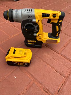 Dewalt Rotary Hammer Drill 20v SDS 1in and Original 5ah battery