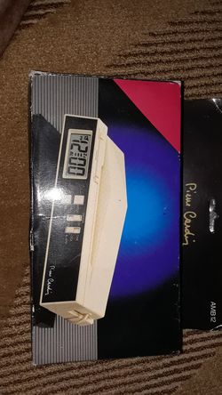 Estate Sale - Vintage Pierre Cardin clock phone