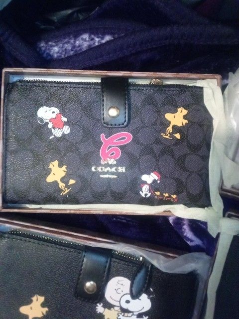 Gorgeous Snoopy Wallets