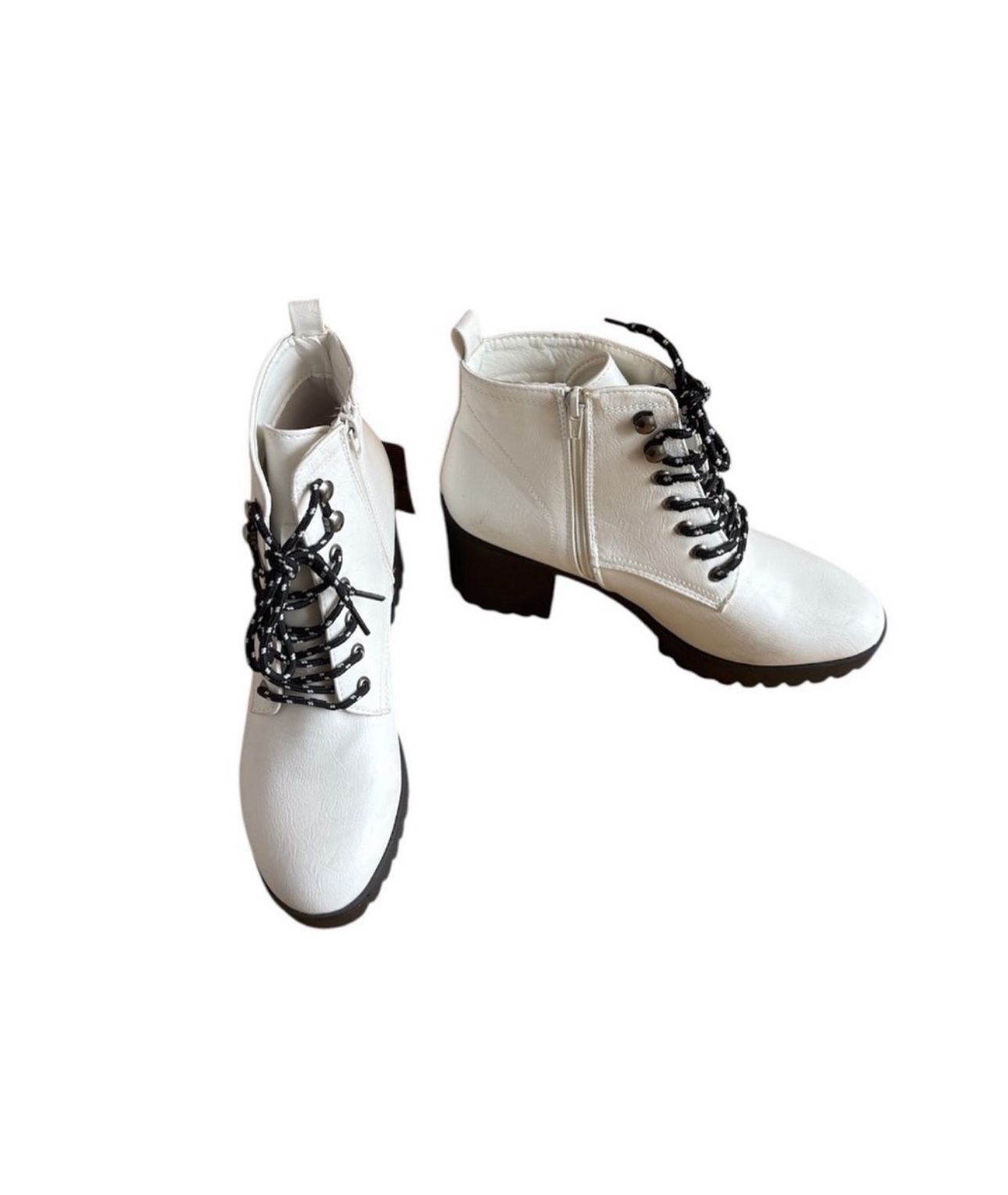 SEVEN7 NWT White Lace Up Boots