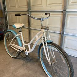 Schwinn Beach Cruiser