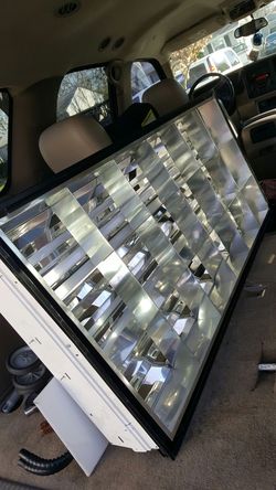 Luces de comercial $20 cada una bulbs incluidos caladas las que gusten