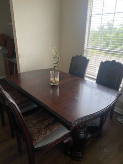 Dining table set