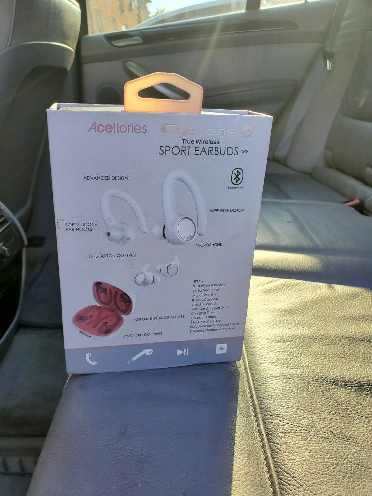 Earbuds