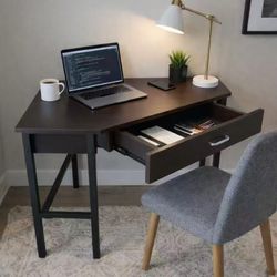 New In Box 32x32x30 Inch Tall Corner Writing Study Office Computer Desk Space Saving Table With Drawer Dark Brown Top 