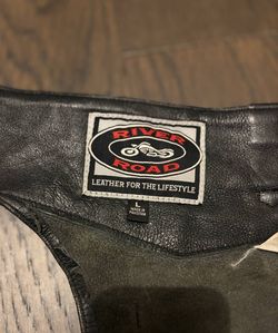 River Road Leather Motorcycle Chaps, Size L, good